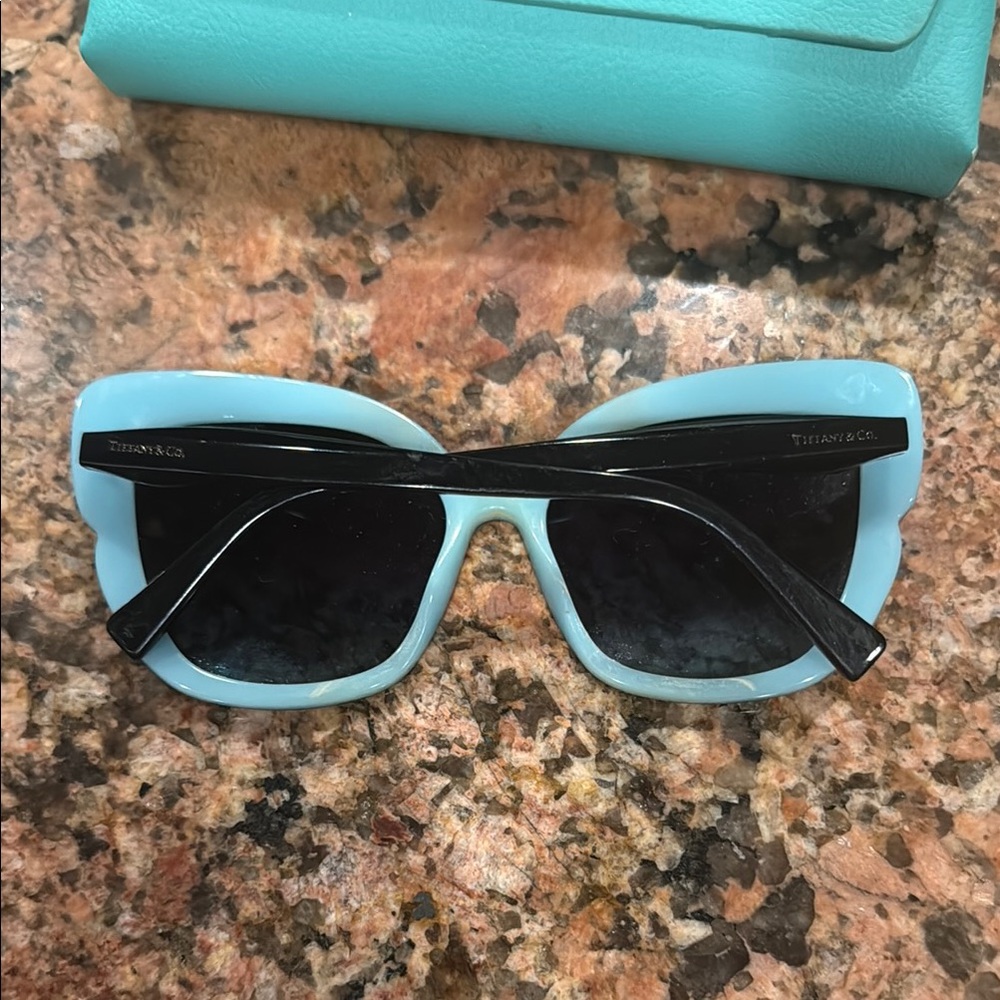 Tiffany & Co. Paper Flowers collection sunglasses - Picture 2 of 13